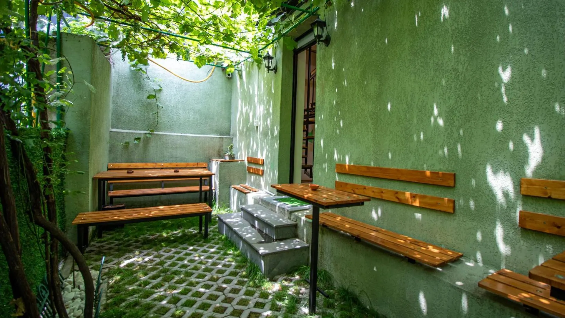 Green Garden Guesthouse Tiflis