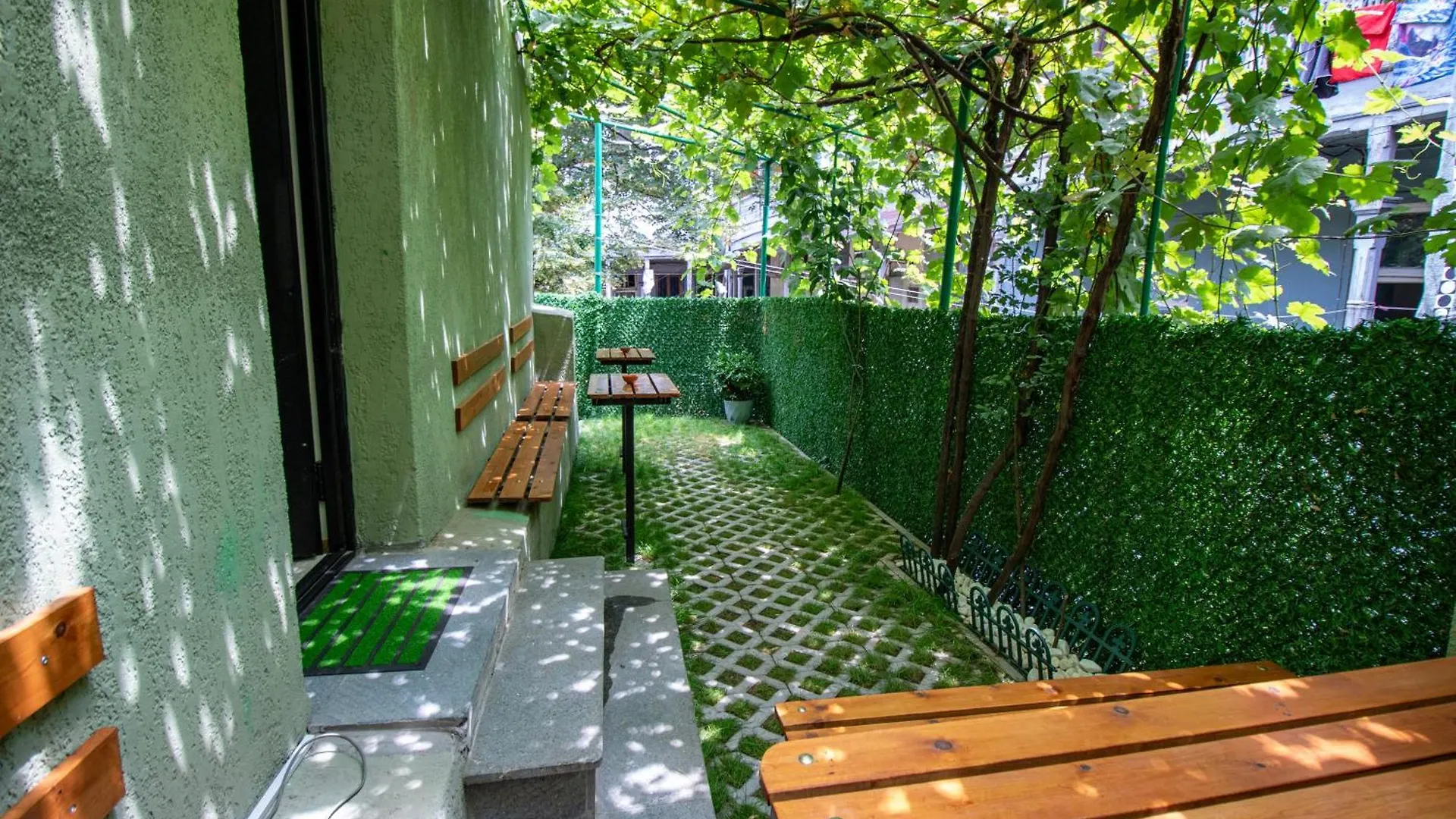Green Garden Guesthouse Tiflis